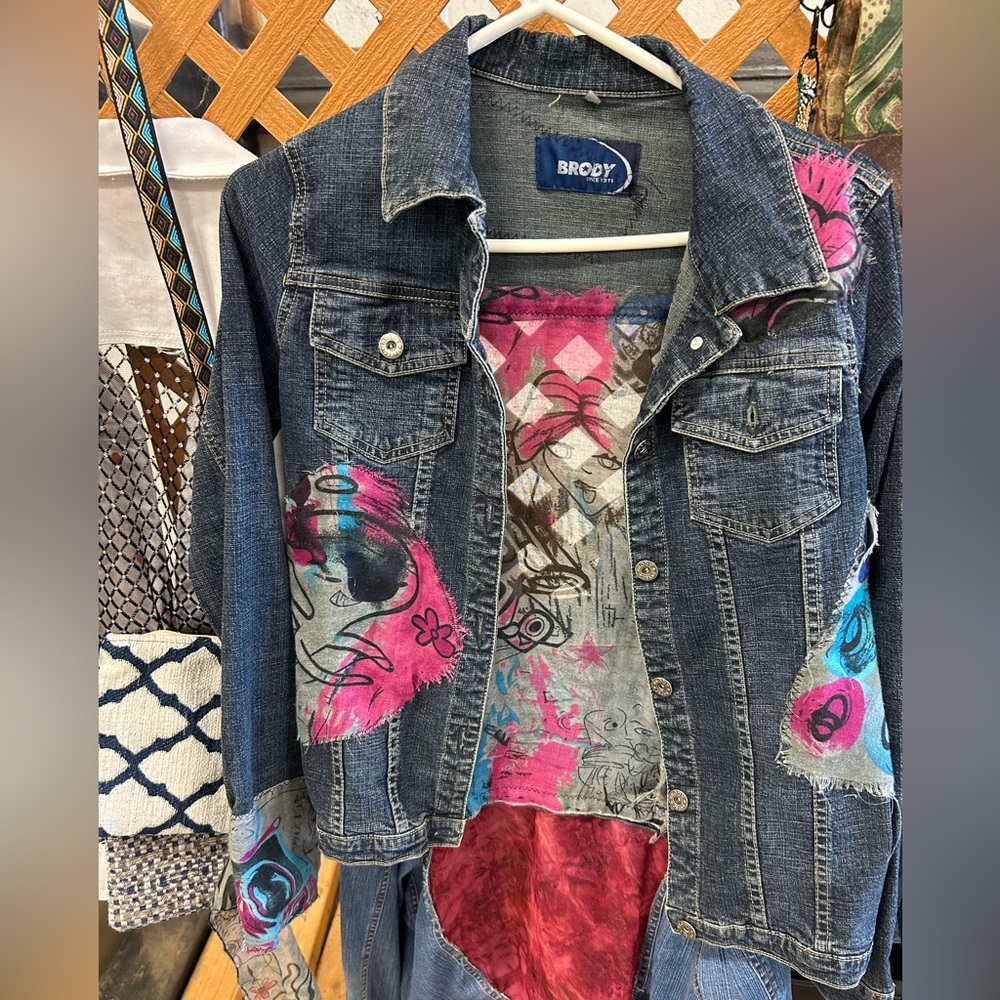 Artistic Denim Jacket with Graphic Patches - Picture 2 of 2